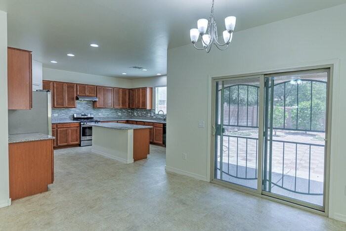 837 W Placita Pozanco - Photo 6 of 40