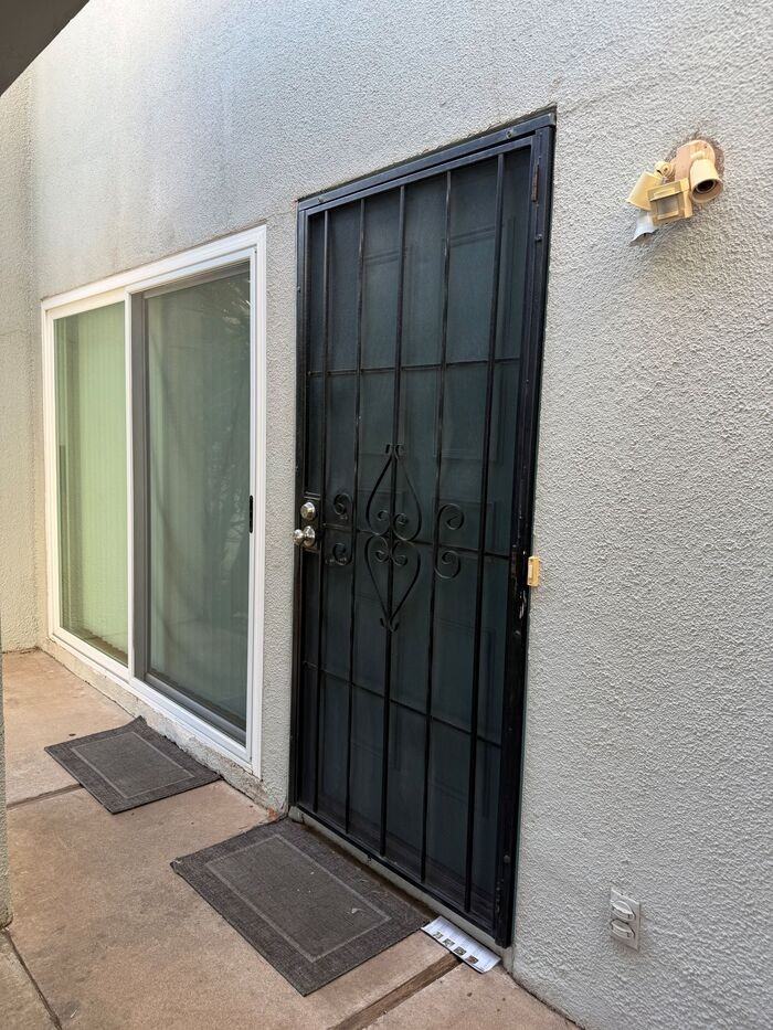 2755 W Anklam Rd #B - Photo 2 of 23