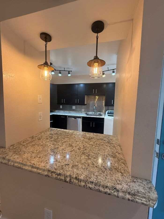 2755 W Anklam Rd #B - Photo 5 of 23