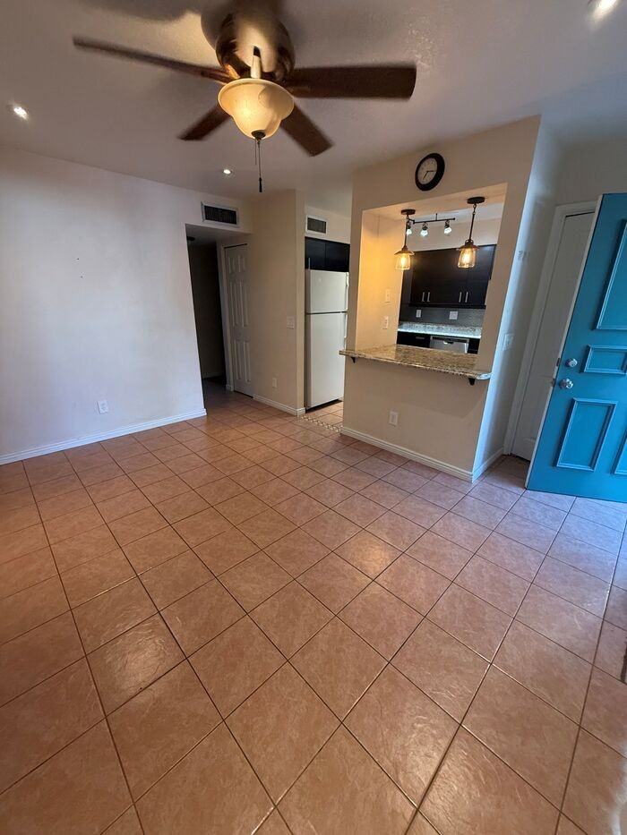 2755 W Anklam Rd #B - Photo 6 of 23