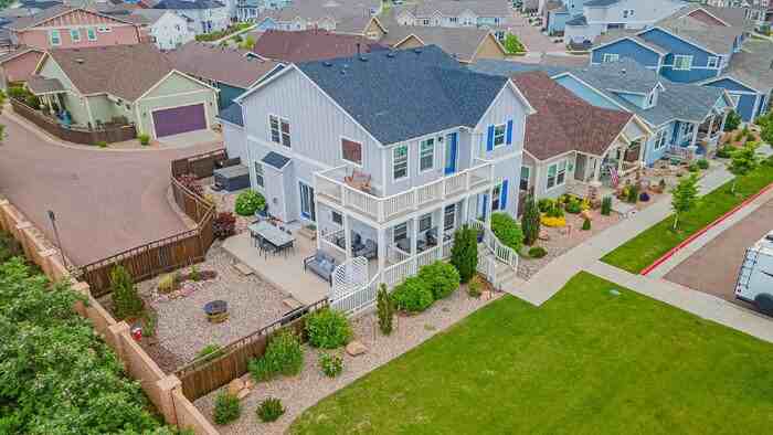 1516 Solitaire St - Photo 2 of 48