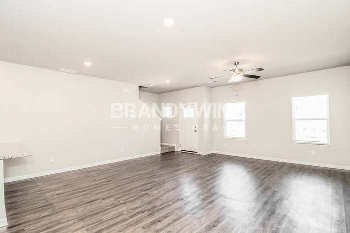 118 Windflower Way - Photo 6 of 29