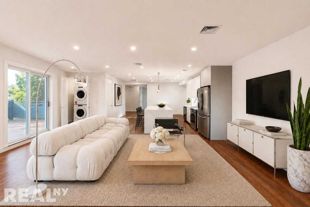 20 Terrace Pl #PH1 - Photo 3 of 17