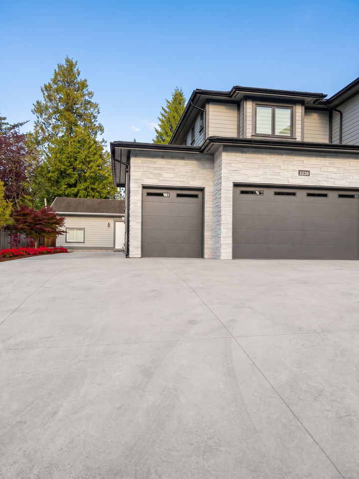 3230 144 Street - Photo 2 of 8