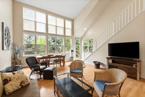 featured image of 562 Evans Ct #MAIN