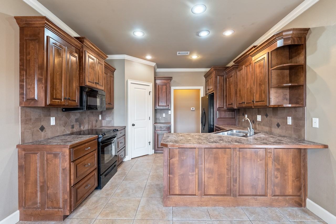 1300 Edge Valley Dr N #1 - Photo 2 of 10