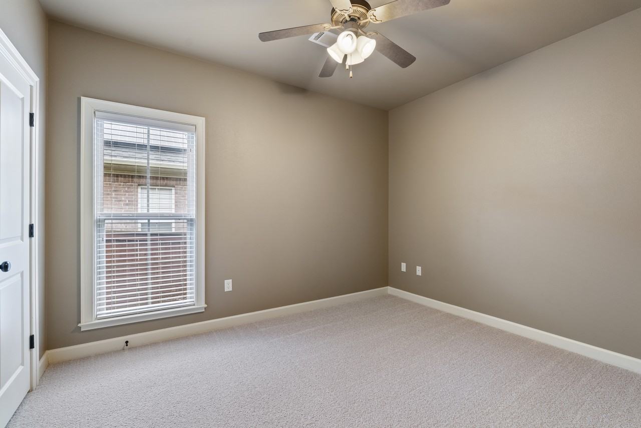1300 Edge Valley Dr N #1 - Photo 6 of 10