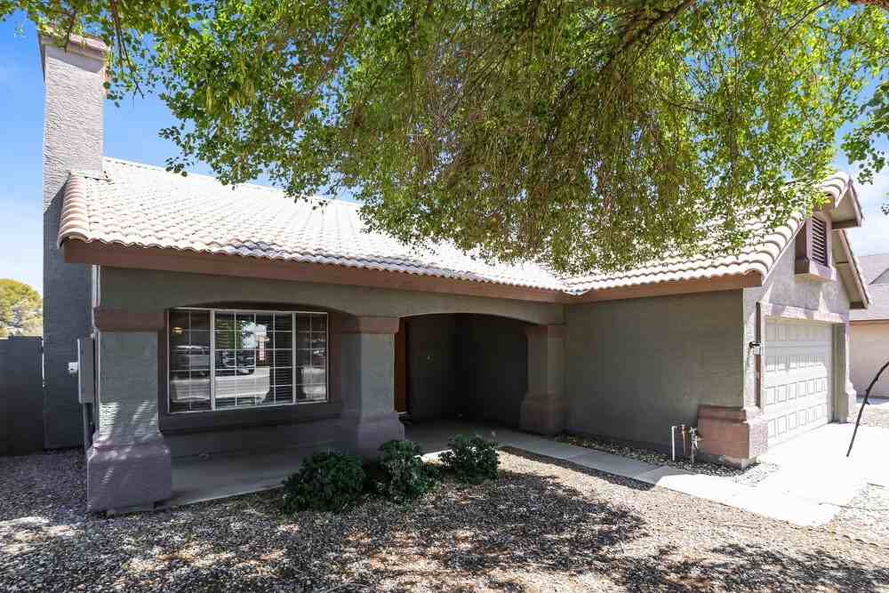 5307 N 79th Dr - Photo 3 of 16