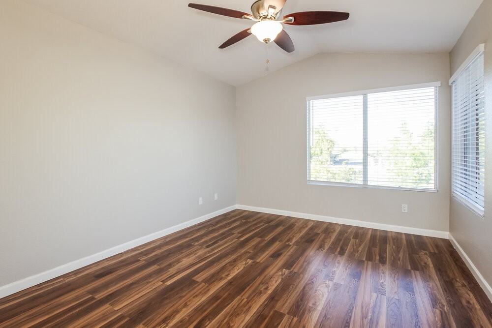 536 E Marco Polo Rd - Photo 6 of 17