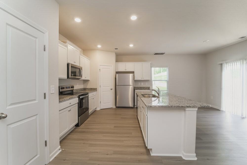6244 Lowe Ln - Photo 7 of 17