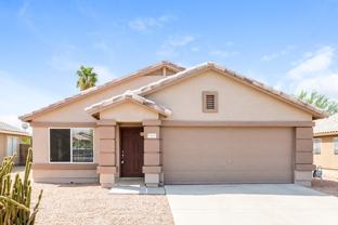 8643 E Capri Ave - Photo 1 of 1