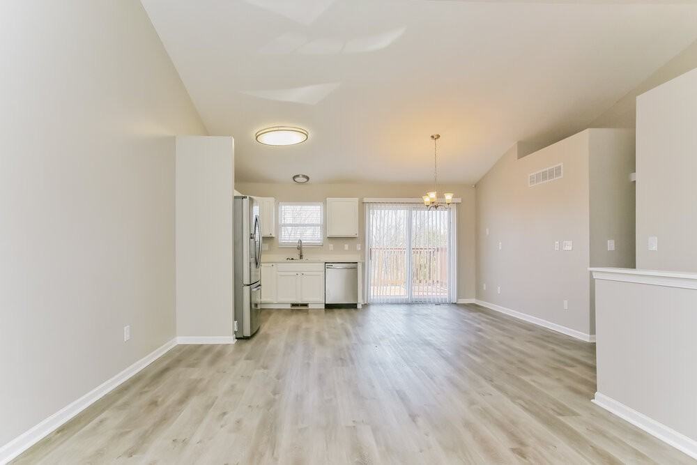 4990 Brice Creek Dr - Photo 6 of 17