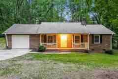 431 Hillcrest Dr - Photo 1 of 1