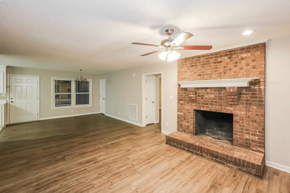 431 Hillcrest Dr - Photo 5 of 16