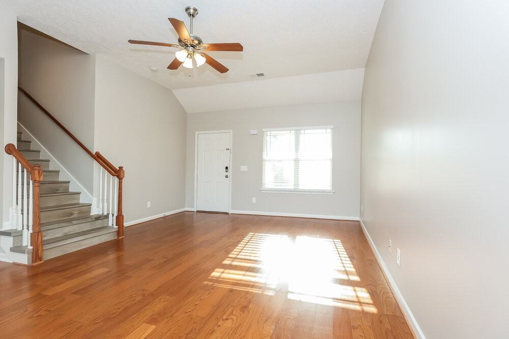 607 Rock Glen Trce - Photo 4 of 17