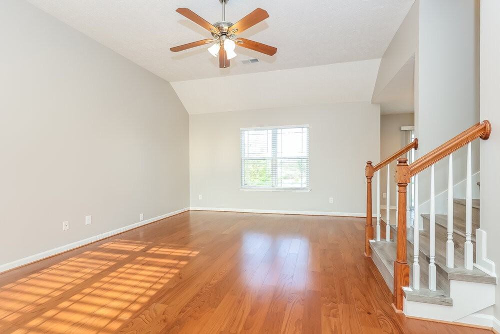 607 Rock Glen Trce - Photo 5 of 17
