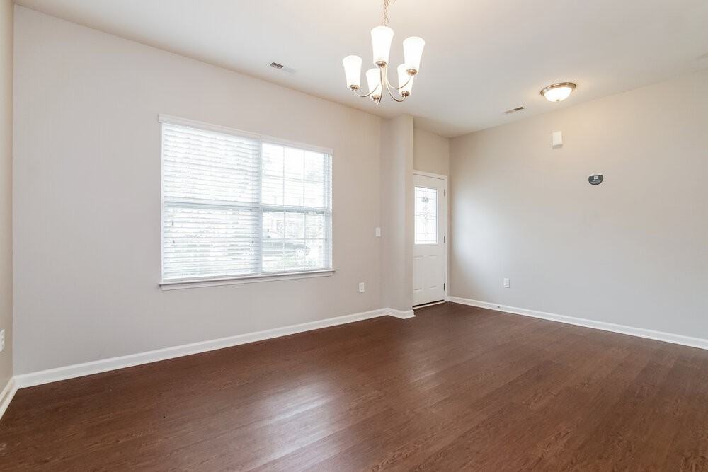 3616 Waleback Ln - Photo 6 of 17