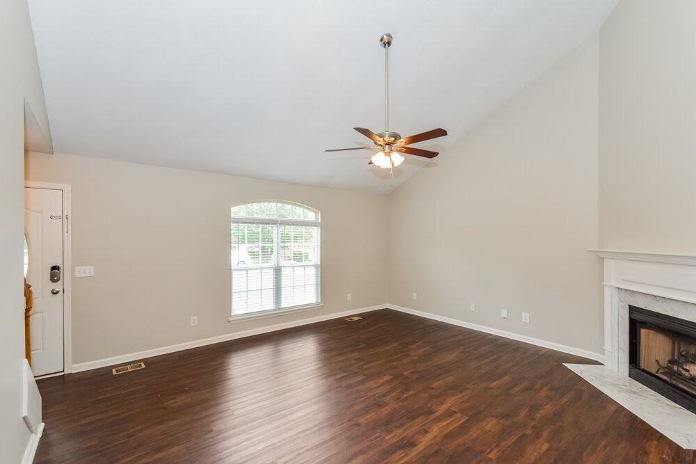 128 Louann Ln - Photo 5 of 17