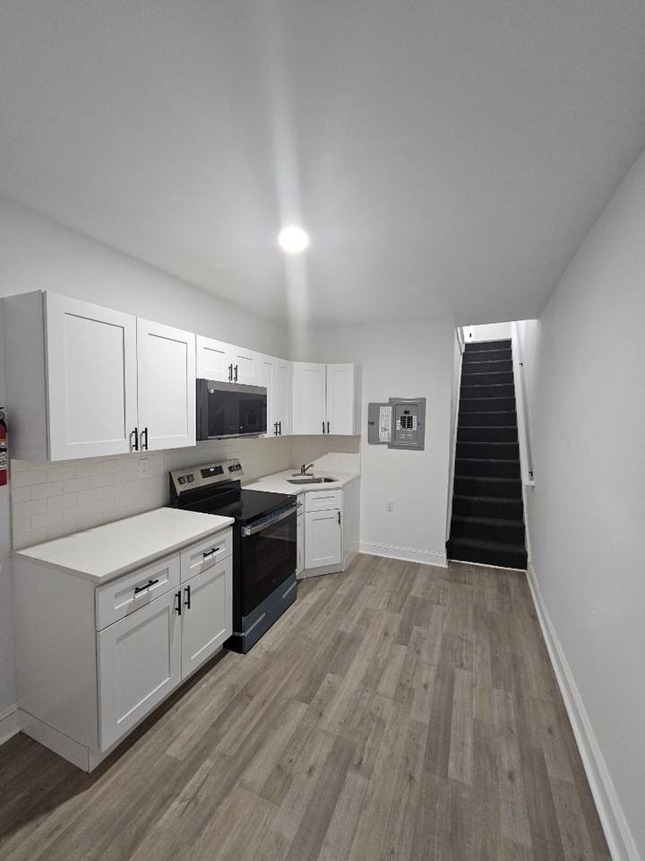 6412 Glenmore Ave - Photo 2 of 14
