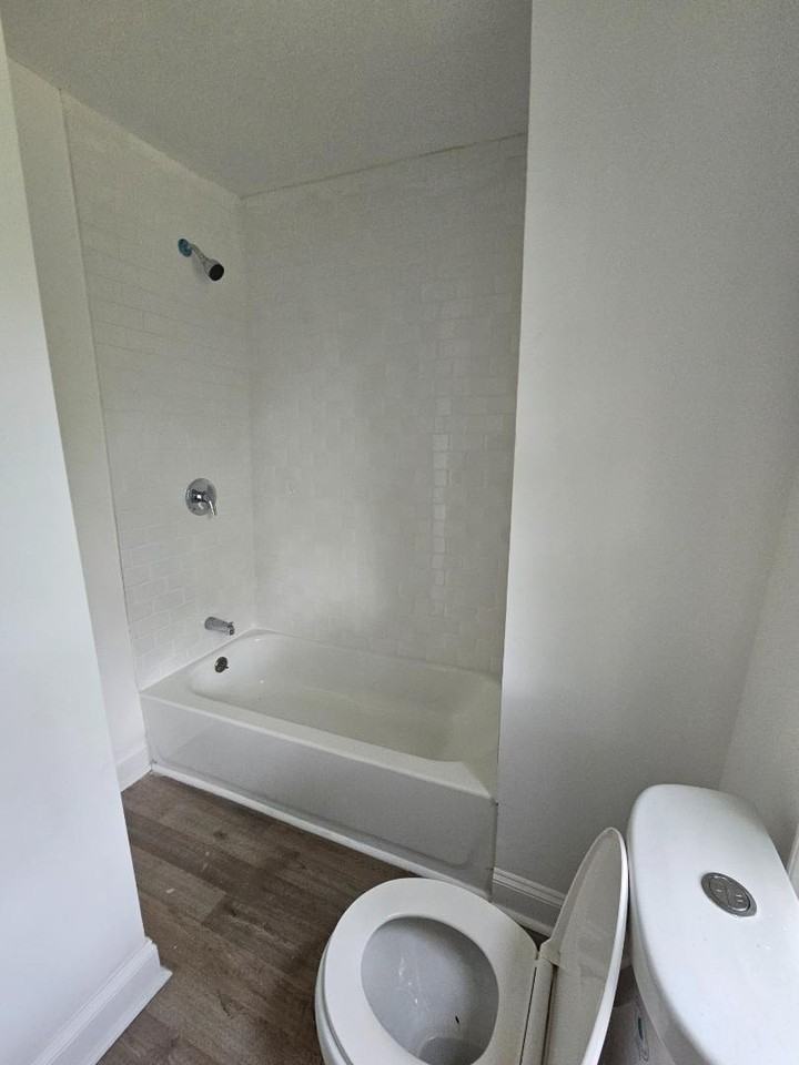 6415 Glenmore Ave - Photo 2 of 14