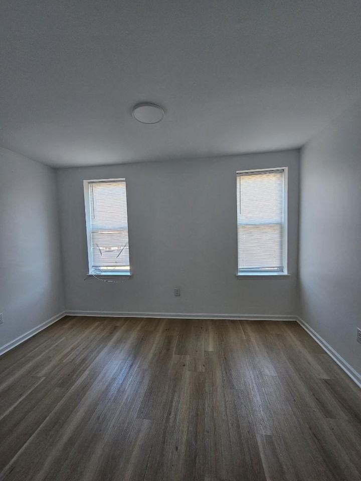 1628 W Lehigh Ave - Photo 3 of 6