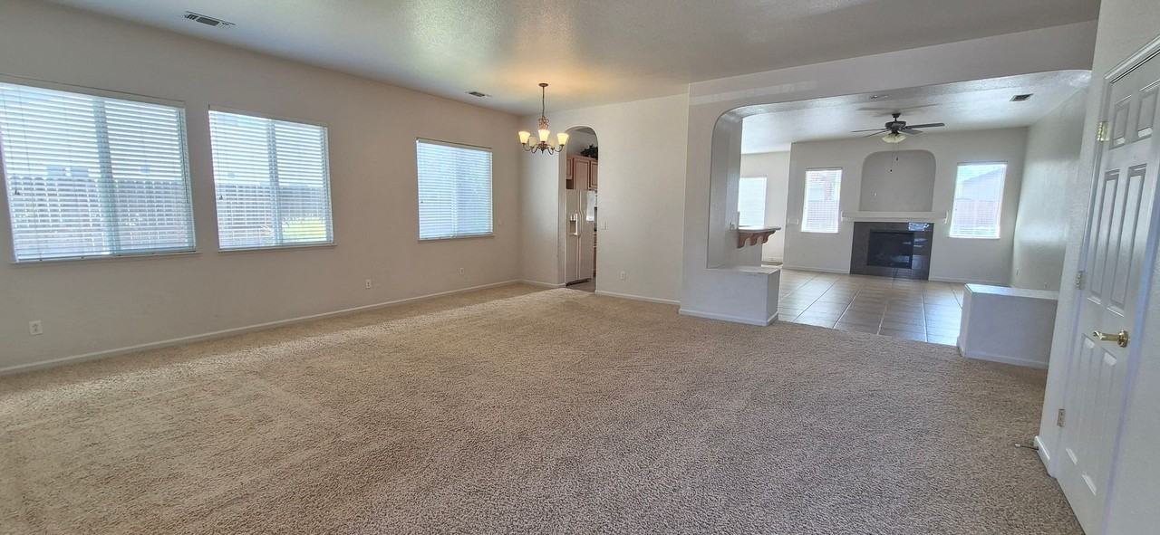 Crystal Springs Dr - Photo 2 of 37