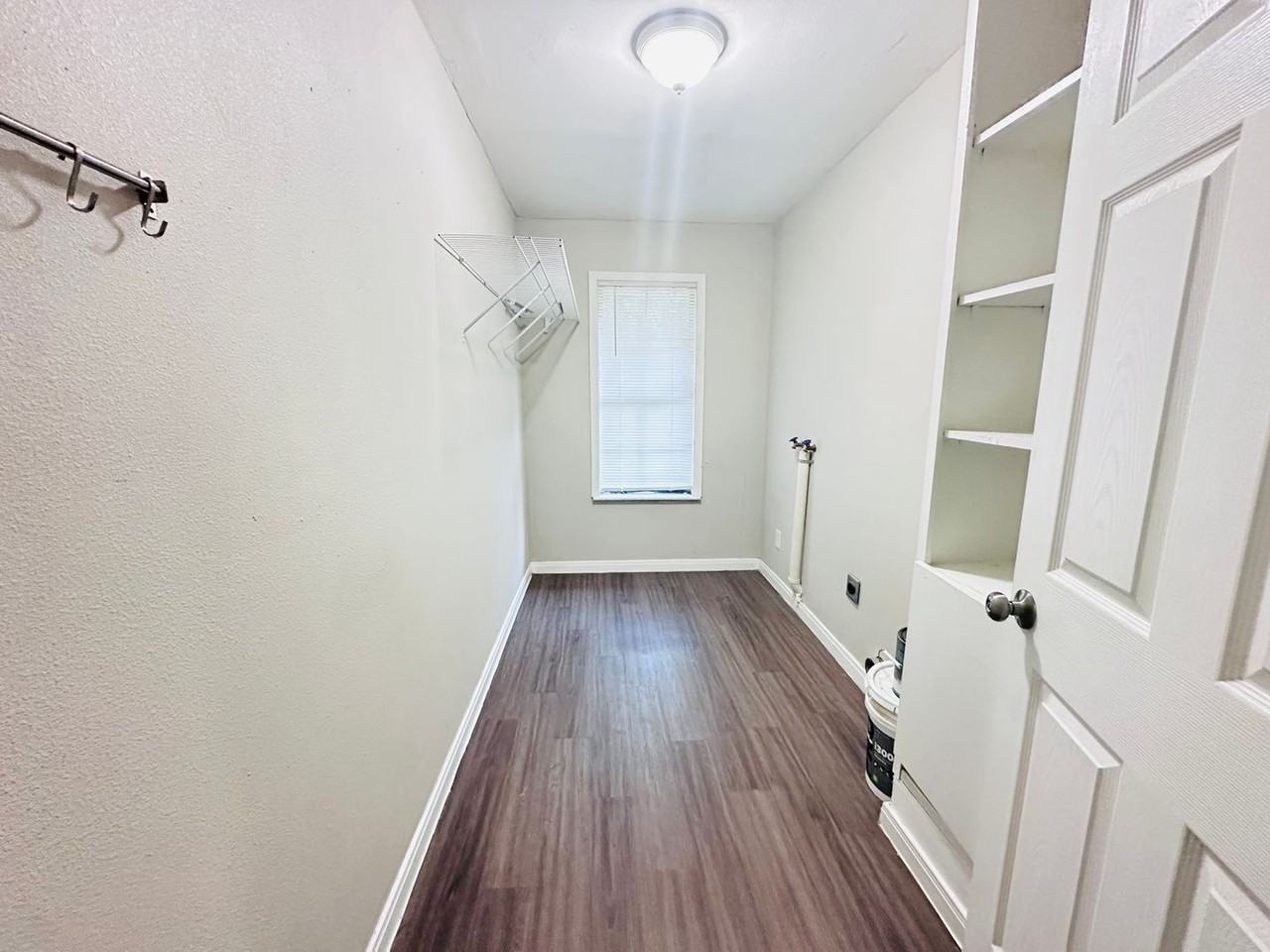 10806 Lazy Oaks Dr - Photo 7 of 30