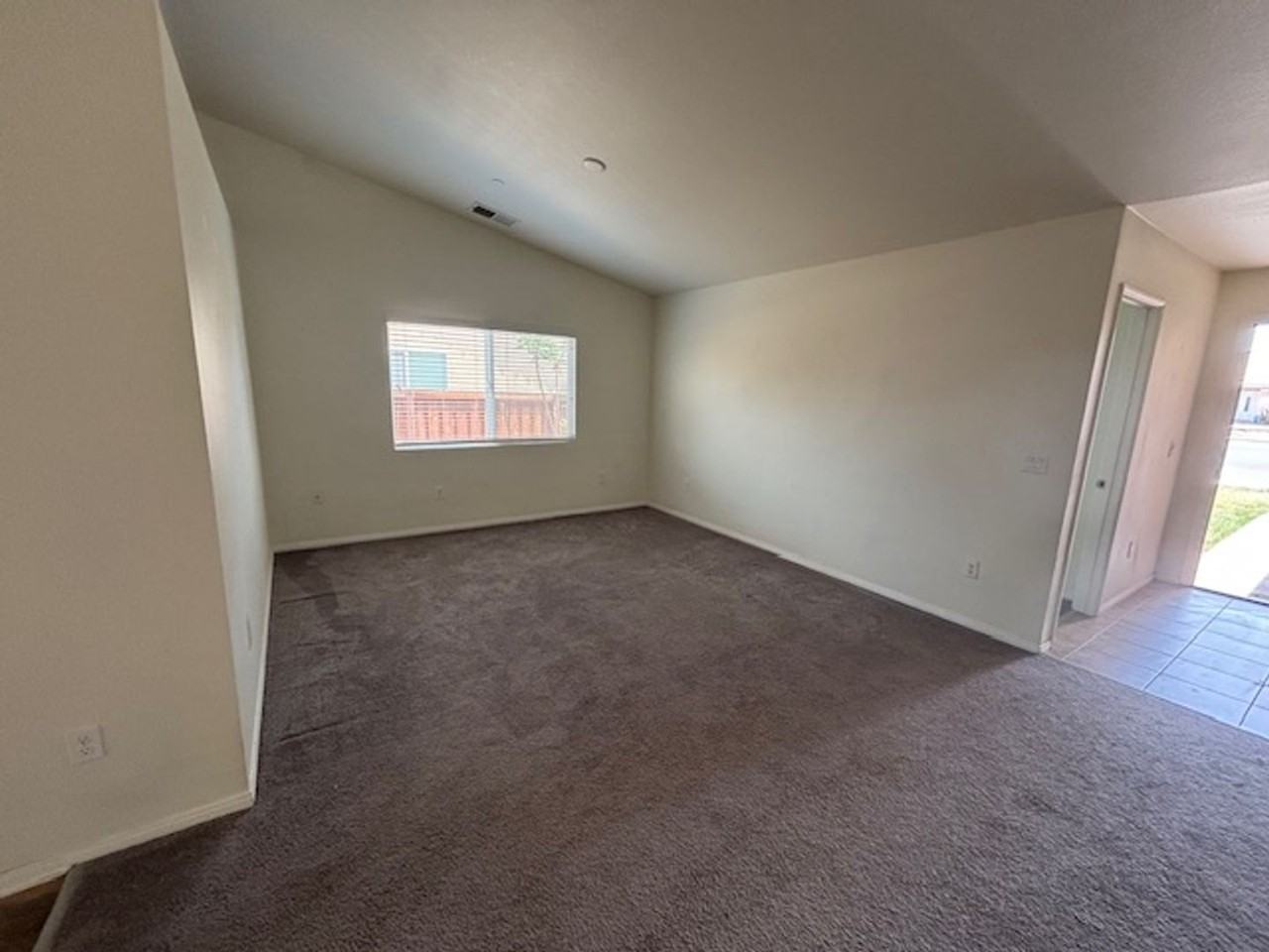 1073 Spud Moreno St - Photo 6 of 12