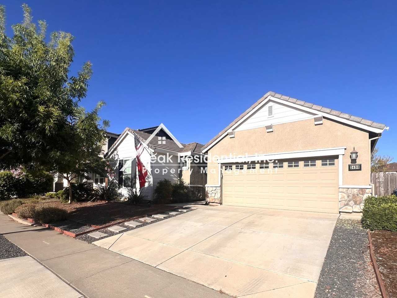 3490 Edington Dr - Photo 2 of 3