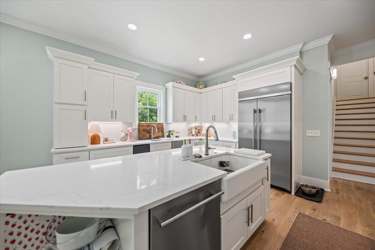 3055 Yachtsman Dr - Photo 4 of 50