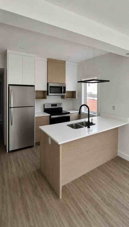 831 5th Avenue North #3 - Photo 4 of 8