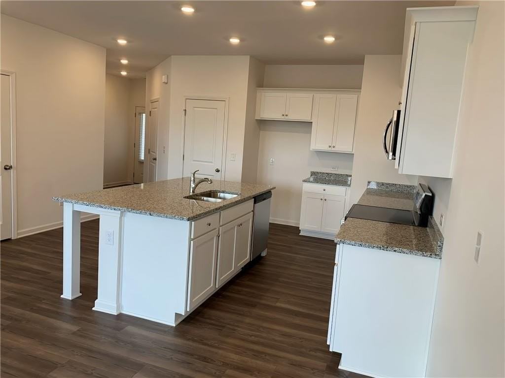 162 Mission Blvd - Photo 5 of 22