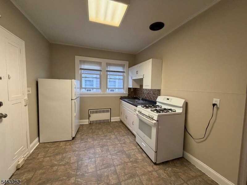 443 Erico Ave - Photo 7 of 9