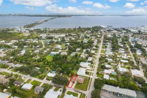 featured image of 3317 Ne Jeannette Dr