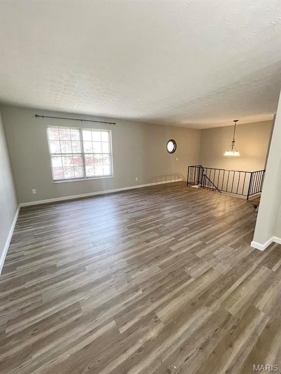 97 Devon Ct - Photo 4 of 14