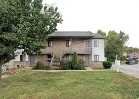 featured image of 102 Hillside Ln