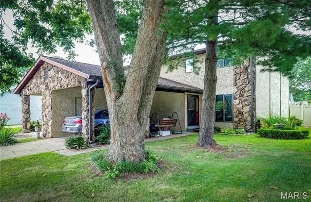 307 Britanna Dr - Photo 4 of 6