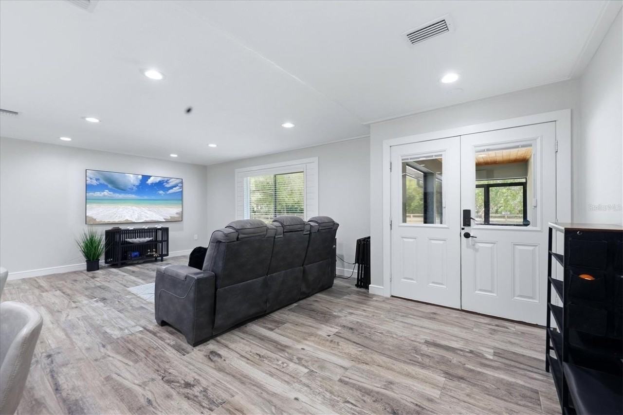 5361 Myakka Valley Trl - Photo 5 of 40