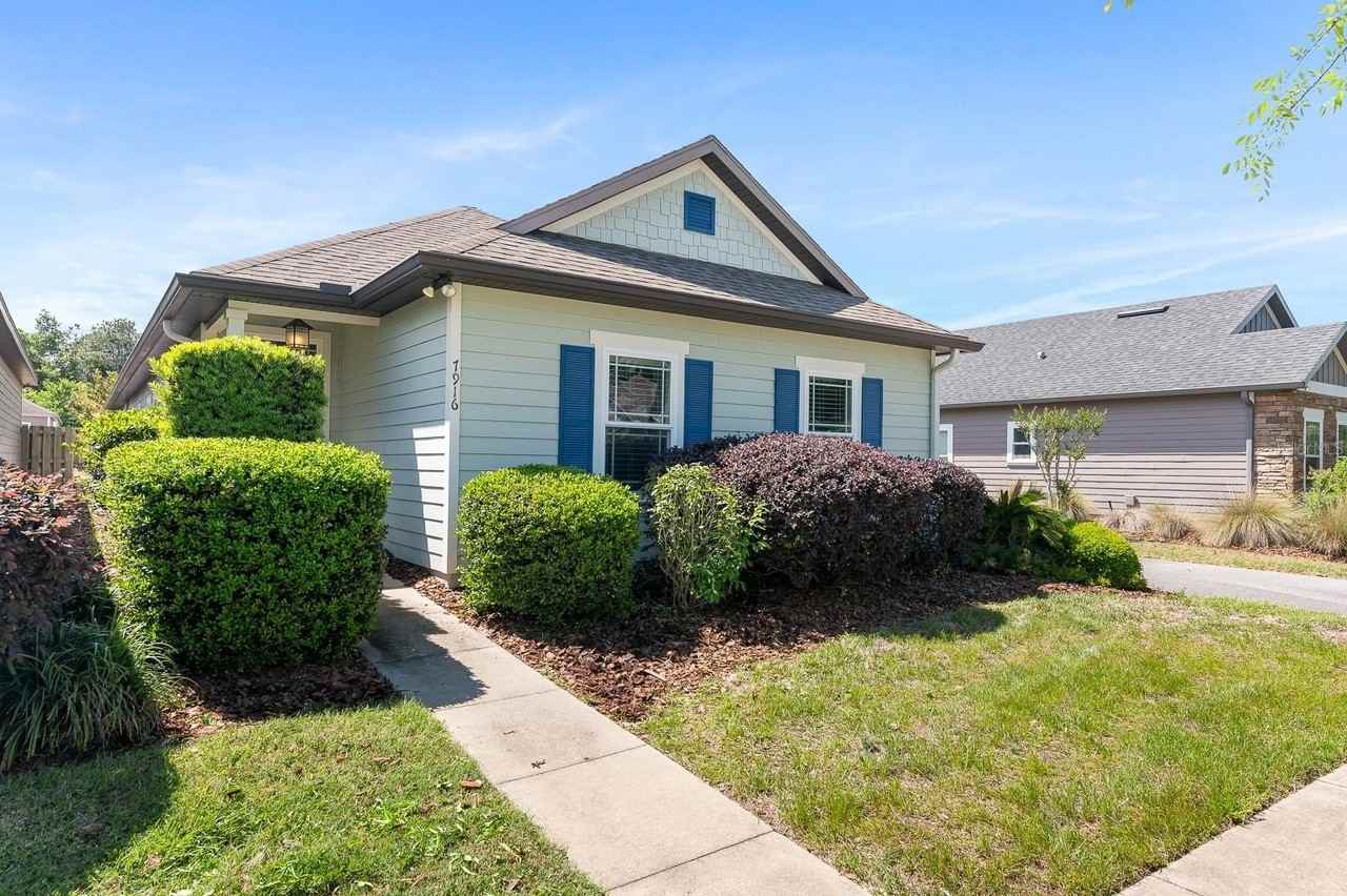 7916 Sw 80th Dr - Photo 2 of 37