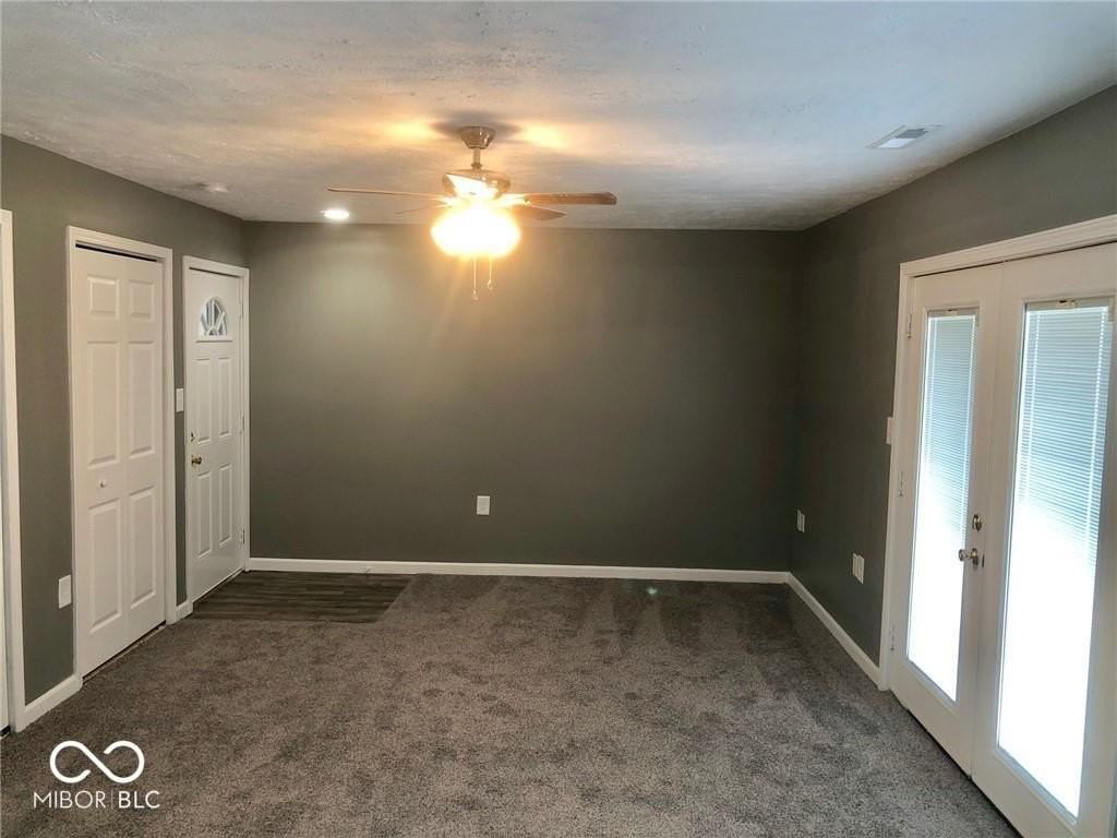 47 Port Sylvia Dr - Photo 2 of 5