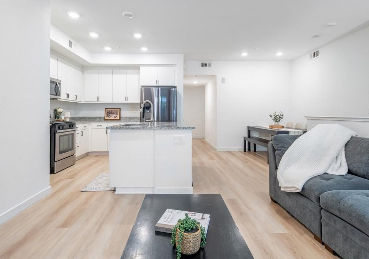 Slate Pl - Photo 6 of 44