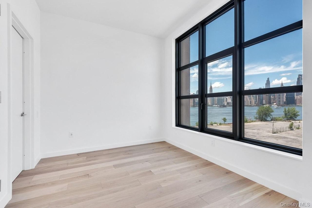 29 Huron St #4HW - Photo 4 of 12