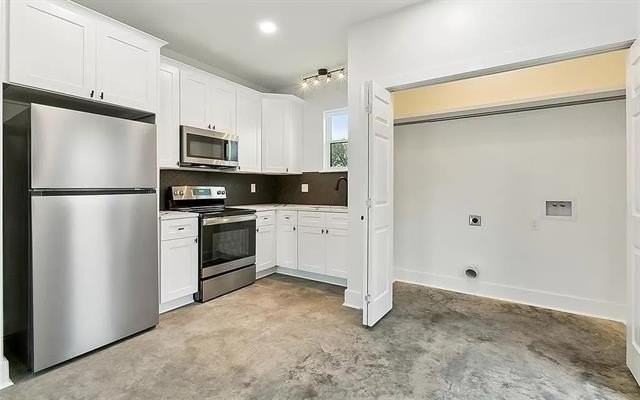 308 Riess Pl - Photo 6 of 13