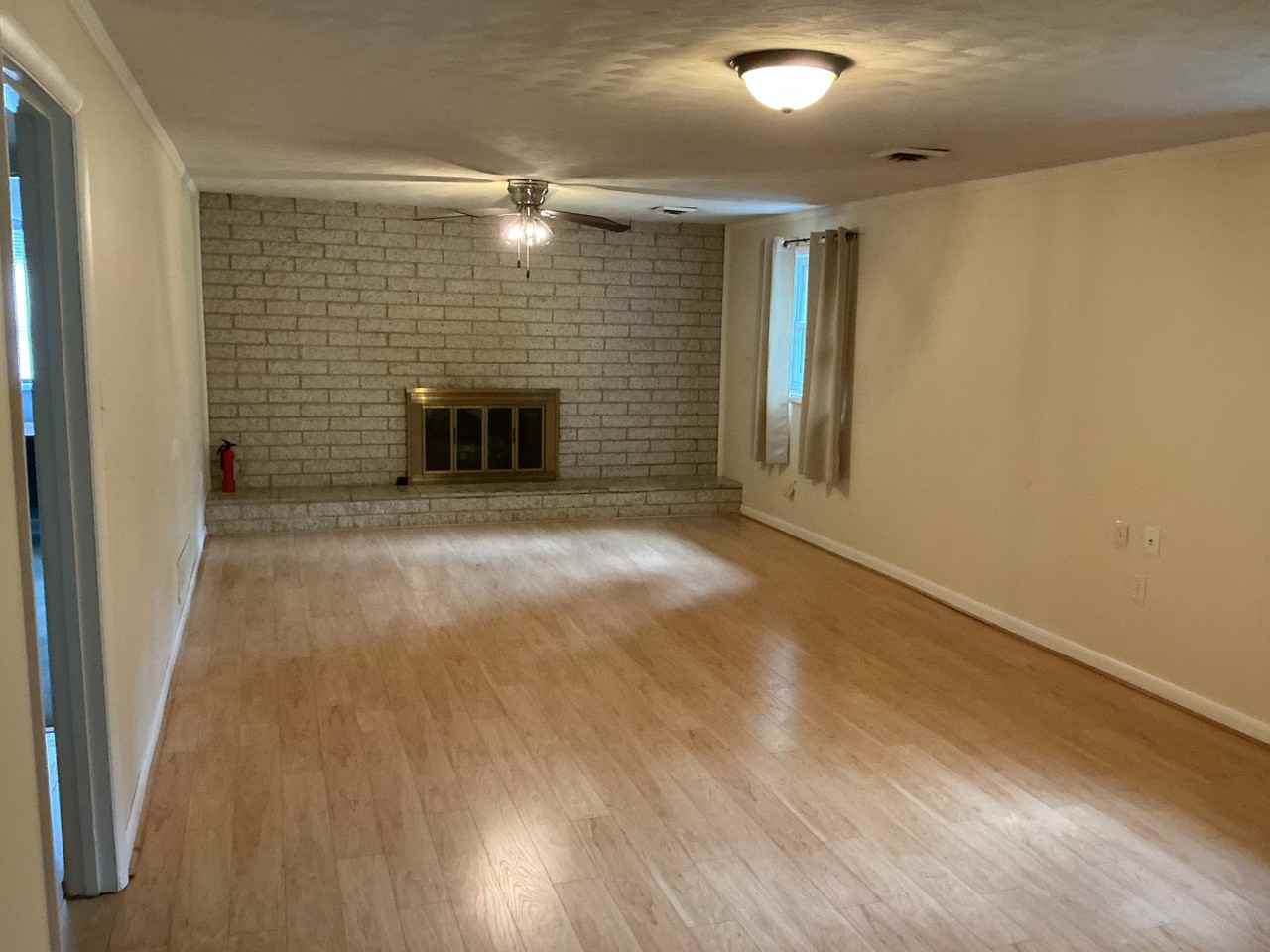 1012 Turkey Point Rd #1 - Photo 3 of 11