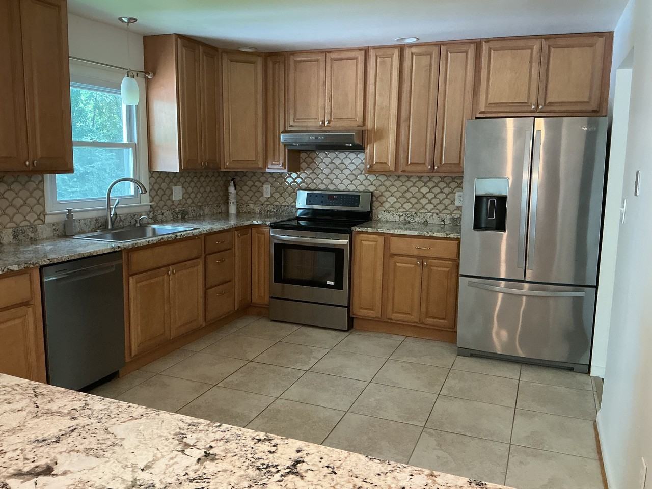 1012 Turkey Point Rd #1 - Photo 4 of 11