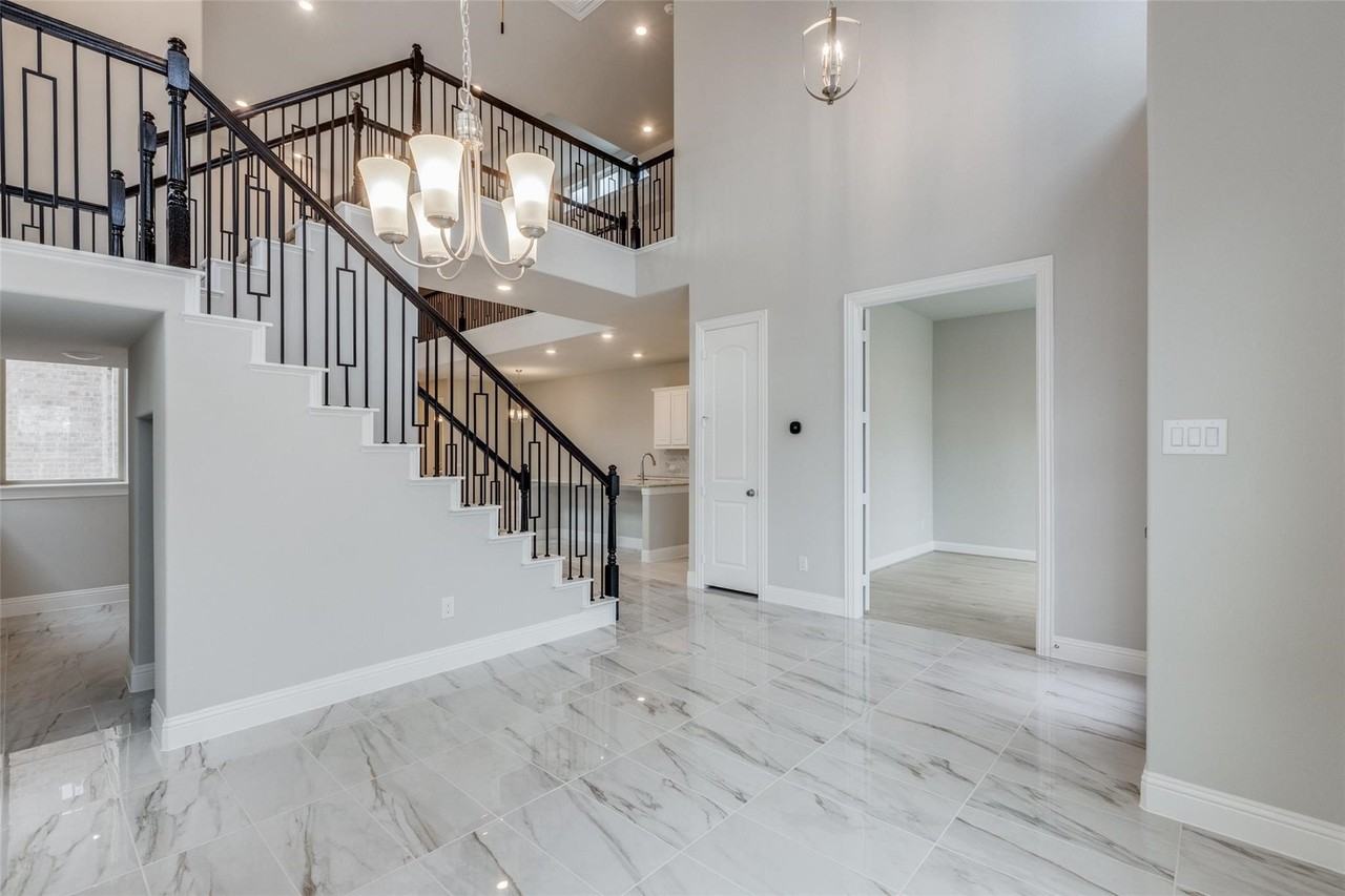 4516 Sovereignty Dr - Photo 4 of 23