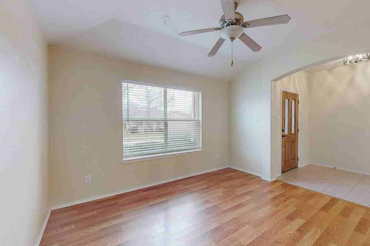 1065 Aviary - Photo 6 of 38
