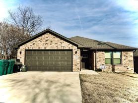 2213 N Hickory St - Photo 1 of 1