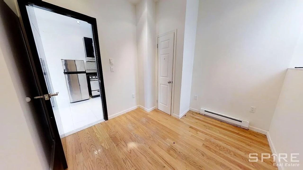 627 W 113th St #5R - Photo 7 of 7