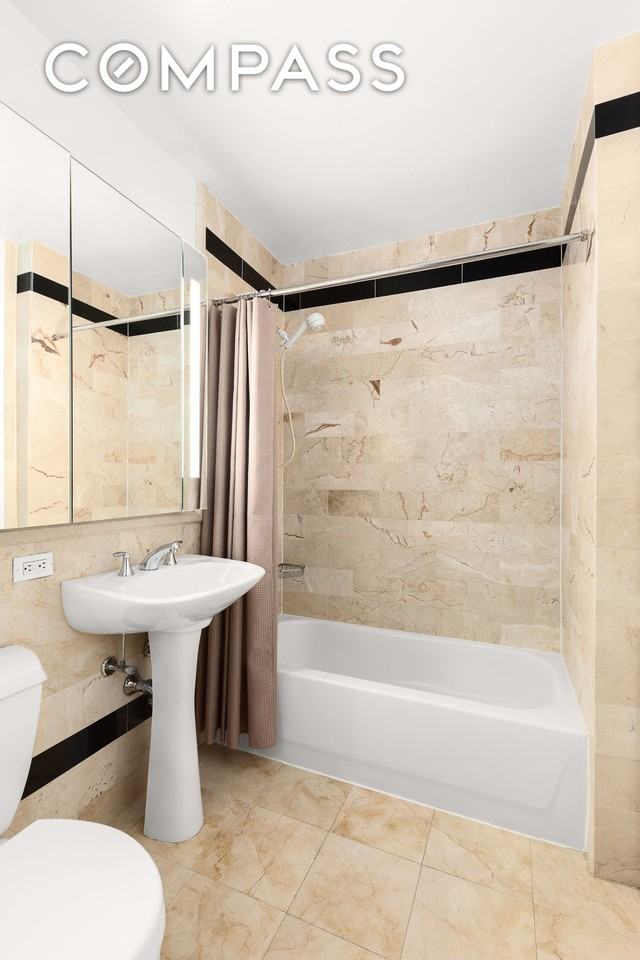 20 West St #31C - Photo 6 of 7